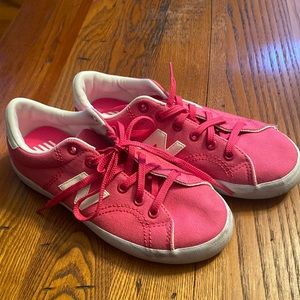 New Balance Shoes Size 4 Girls Pink White Canvas Comfort Lace Up